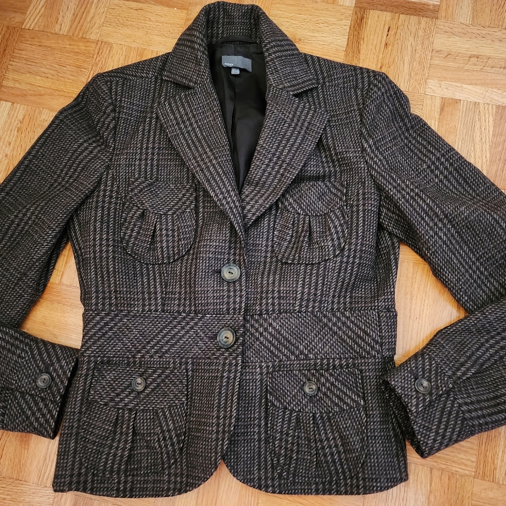 Cropped blazer
